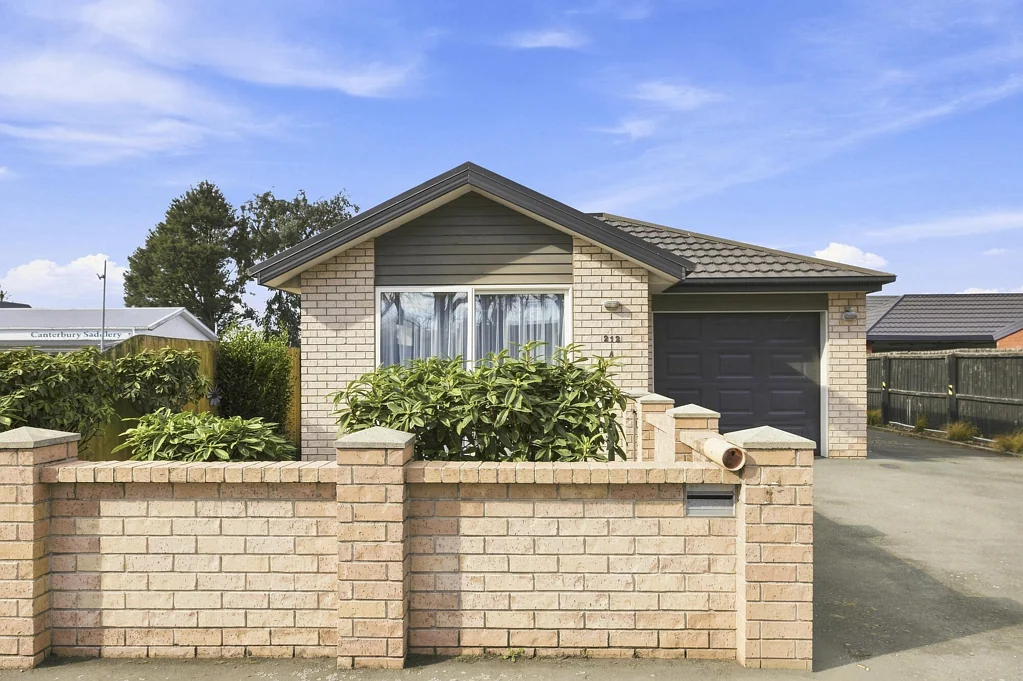 Sockburn 2chambre Over 60s Townhouse — Priced to Sell!