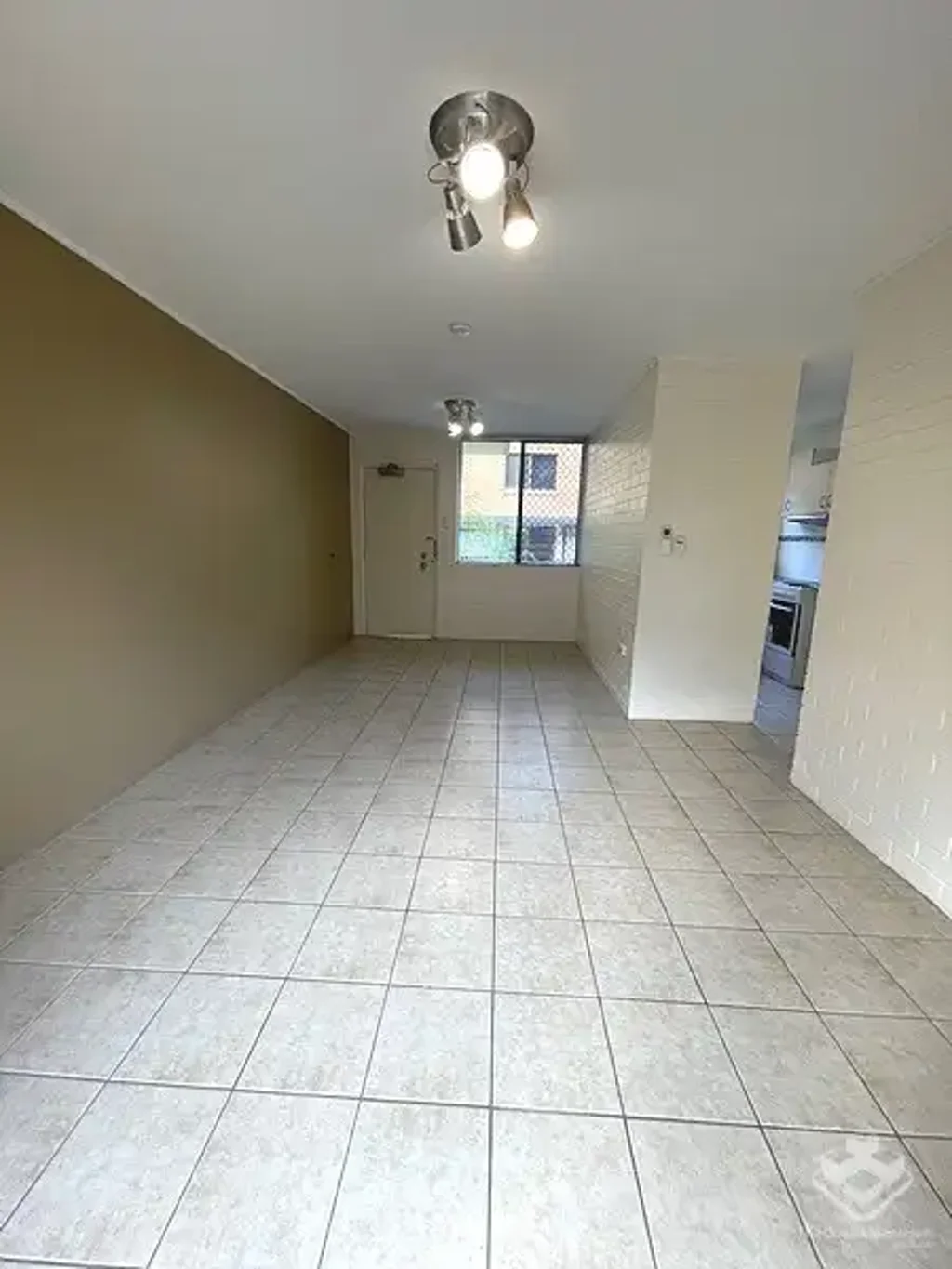 Indooroopilly COMPLEX 3 Bedroom Unfurnished