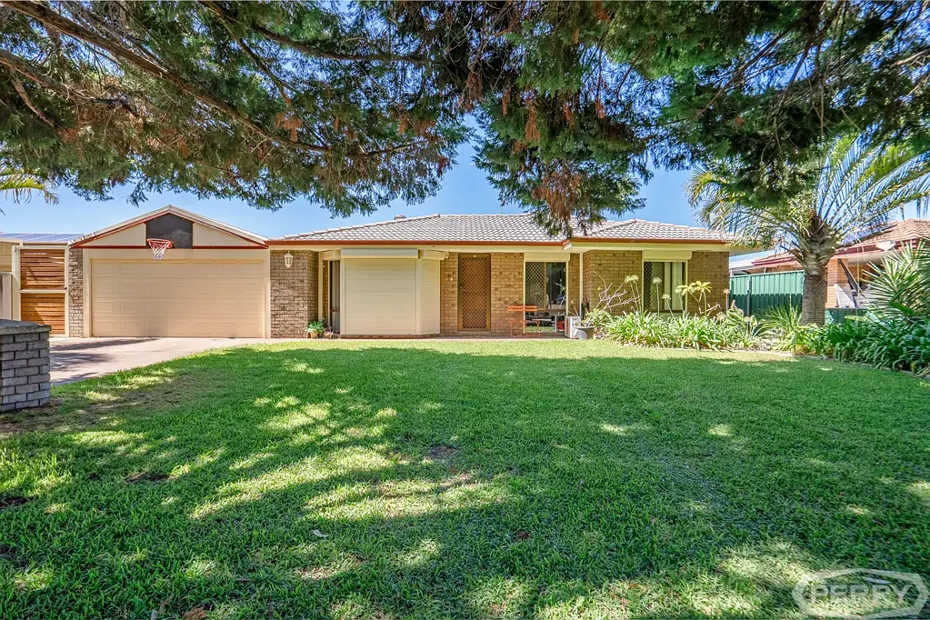 49 Inverness Drive, Meadow Springs, WA 6210
