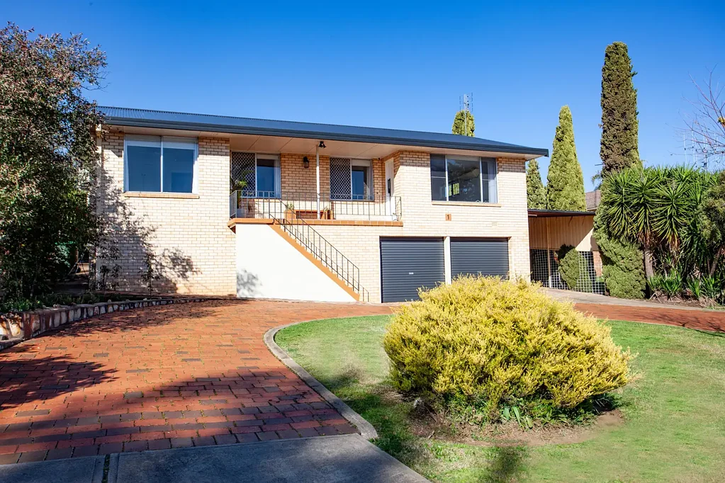1 Riverview Ave, Wellington, NSW 2820