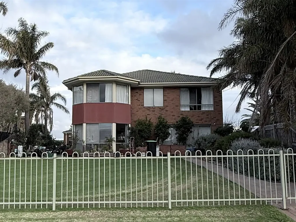 Patterson Lakes 4房 场外机会 | 豪华海滨住宅，附带私人海滩和码头 | Patterson Lakes Off Market Opportunity | Luxury Waterfront Home with Private Beach & Jetty | Patterson Lakes