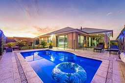 9 Prentice Way, Lakelands