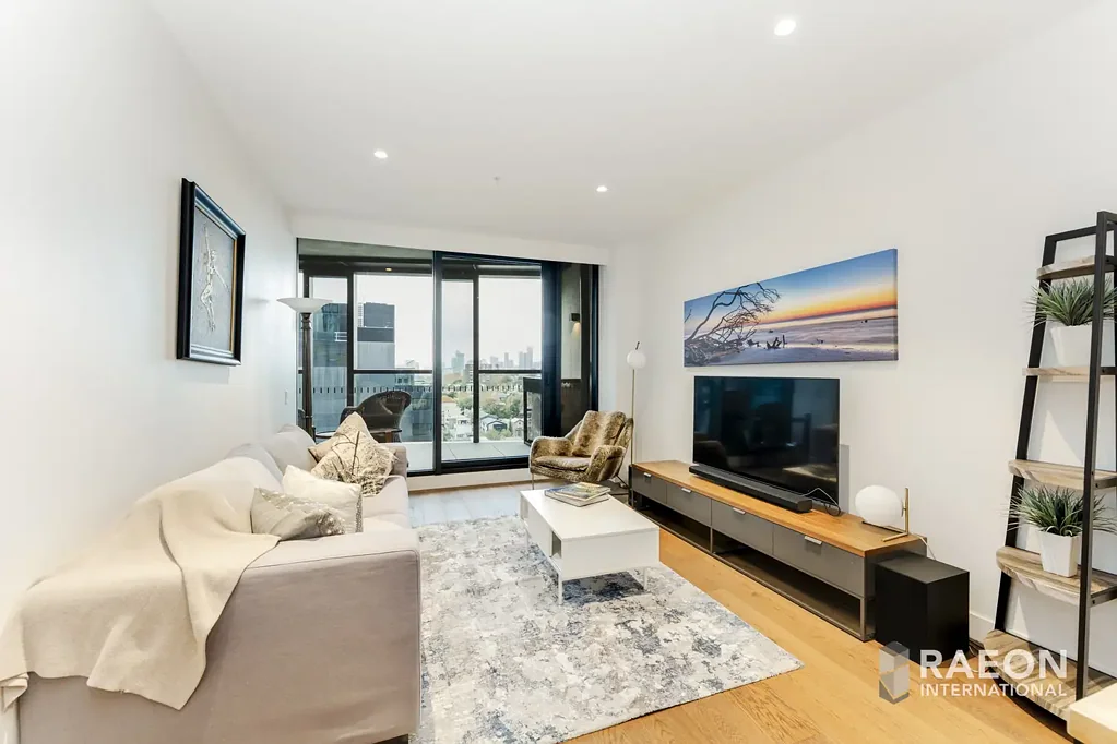 South Yarra 2Zimmer Luxury living with city skyline views located in the heart of South Yarra