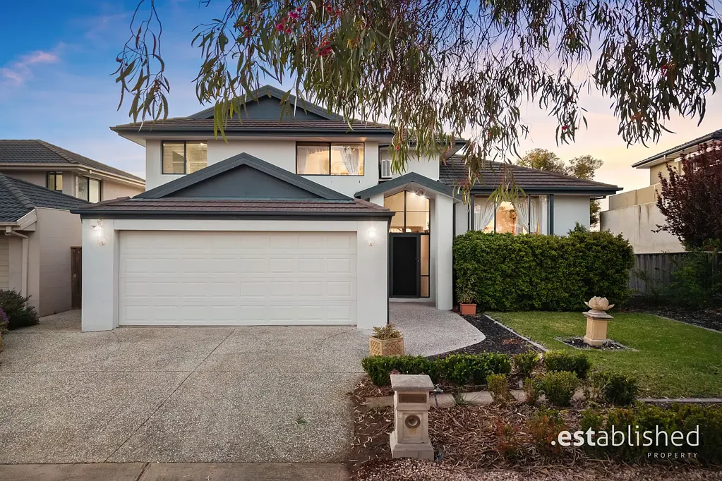 11 Fifth Avenue, Point Cook, VIC 3030