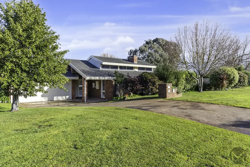 Romsey 3房  A Home That Grows With Your Family in the Heart of Romsey Heights