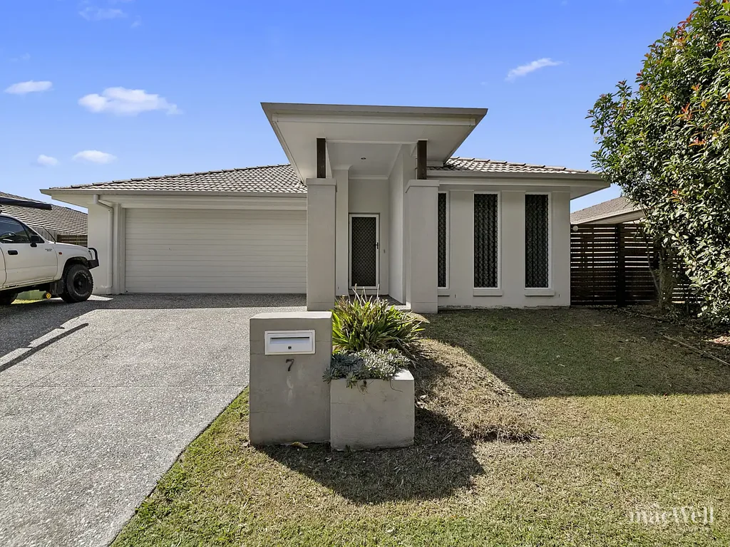 Beautifully Presented 4-Bedroom Home