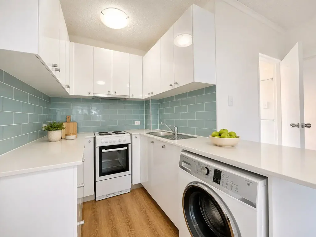 Cute & Cosy, Bright & Convenient