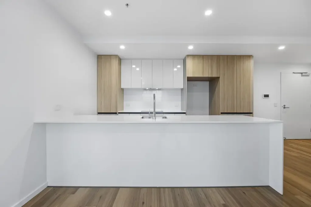 Convenient Location, Spectacular Outlook