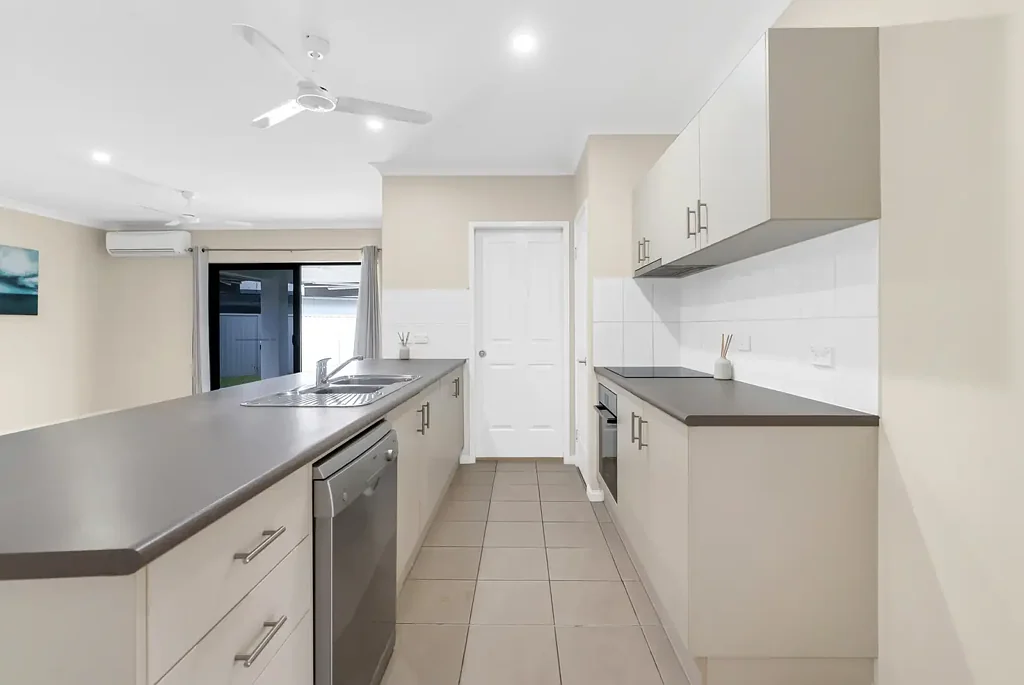 Mossman 4कमरा Mossman's Best Value: Move-In Ready Family Living