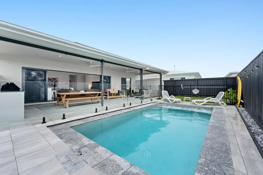 Nirimba 4房  Luxury Family Living in the Prestigious Avenues Estate