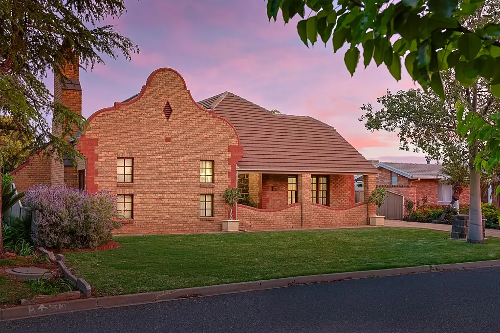 Mildura 4 Slaapkamer POONCAIRA HOWSE