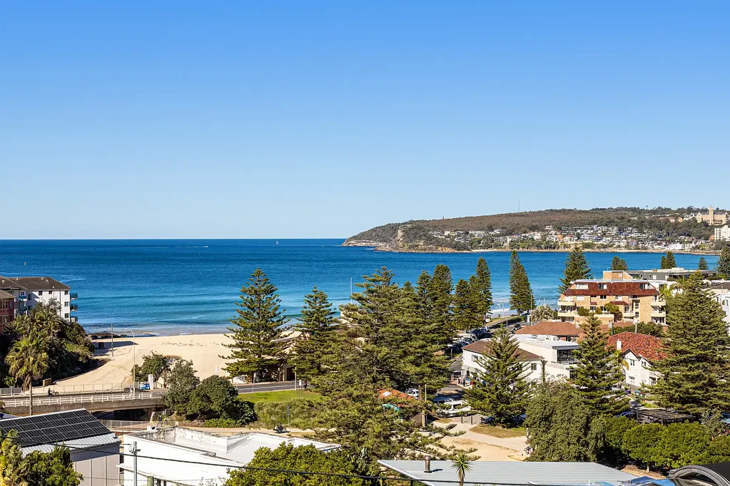 2/43 Greycliffe Street, Queenscliff