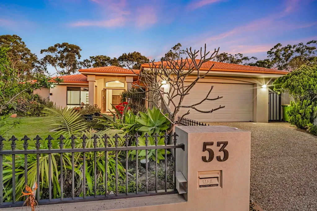Arundel 4 Bedroom Spacious Single Level Home