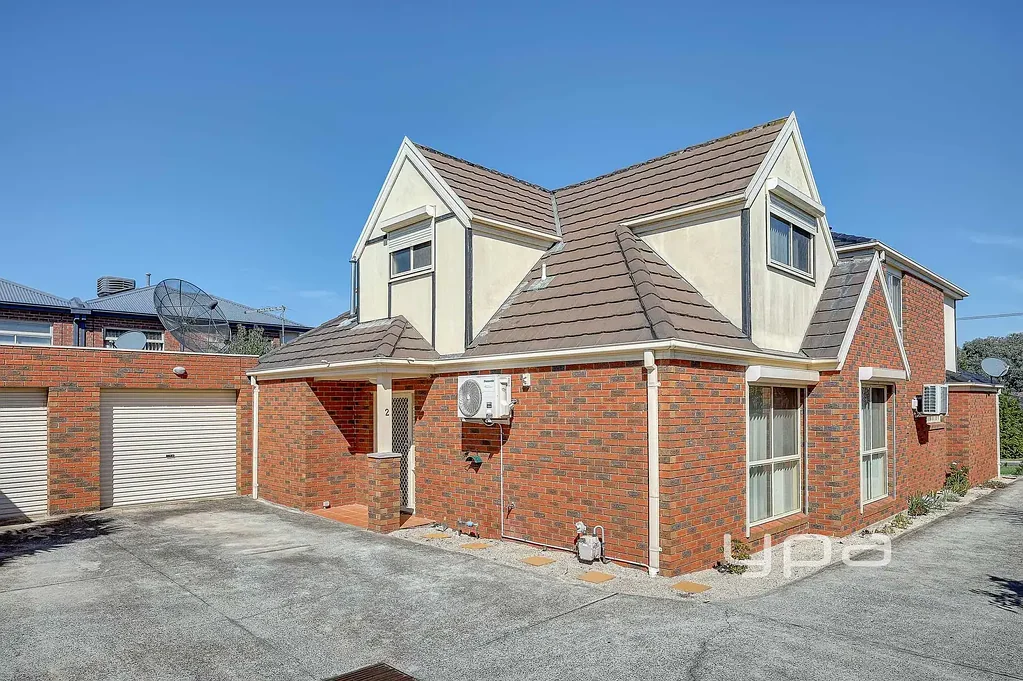 2/14 Buckingham Street, Sydenham, VIC 3037