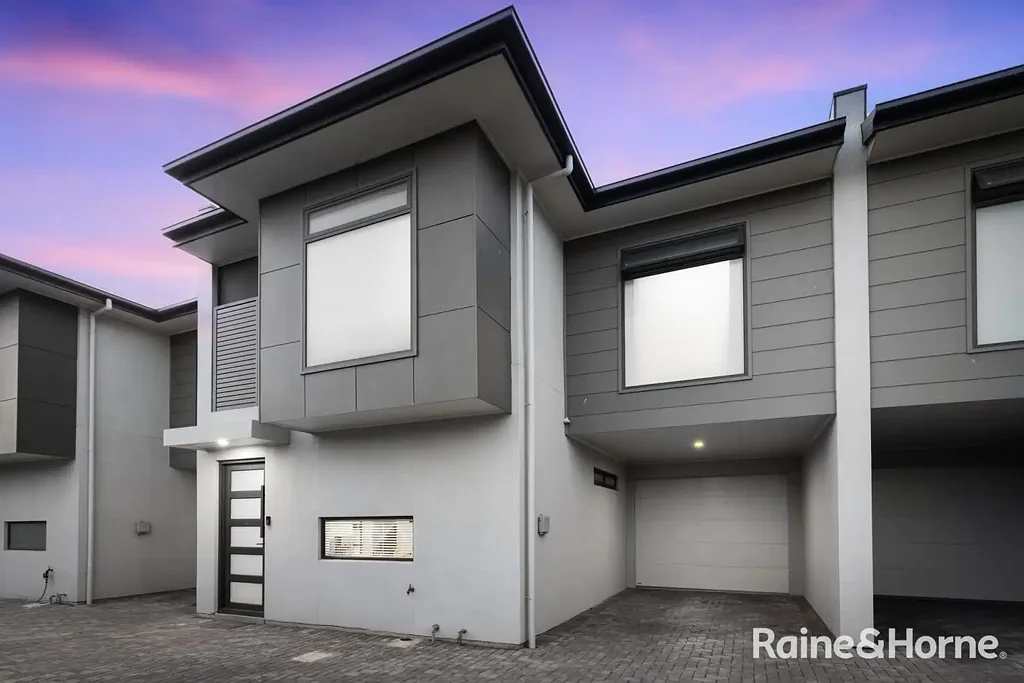 Kurralta Park 3ห้องนอน Immaculately Presented Townhome In This Sought After Location!!