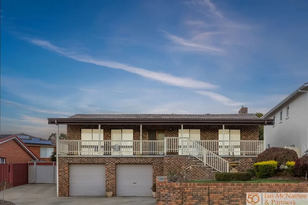 Queanbeyan 3房  Elevated Family Home with Impeccable Views