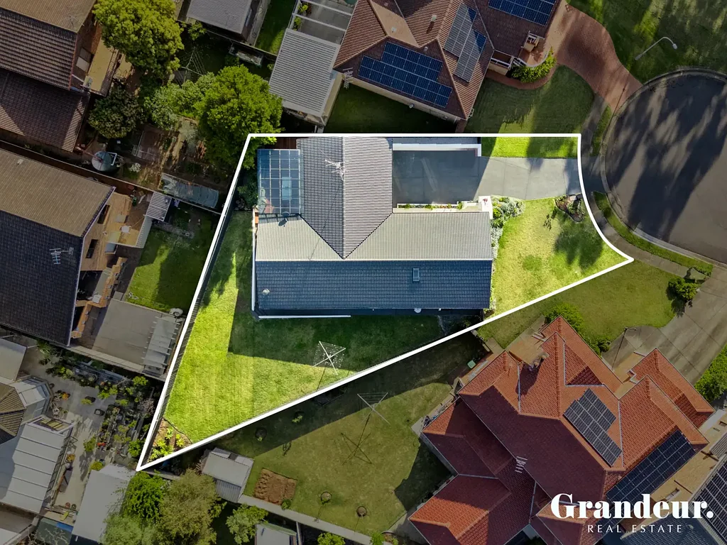 5 Grevillea Close, Bossley Park, NSW 2176