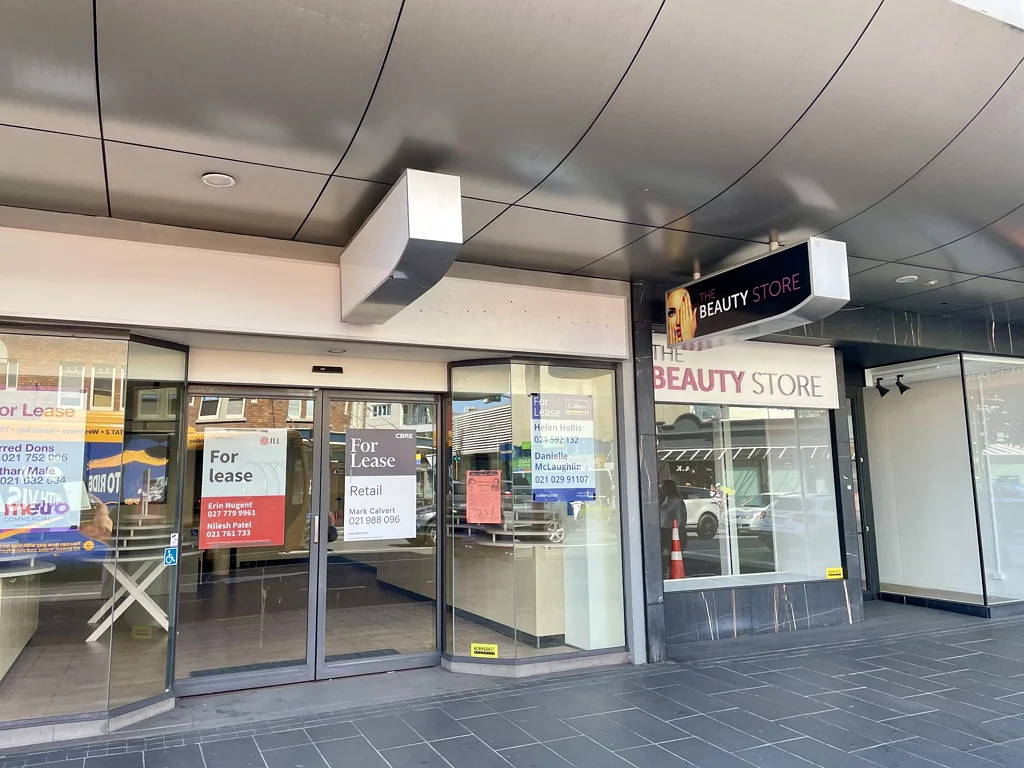 Newmarket Premium Broadway Retail
