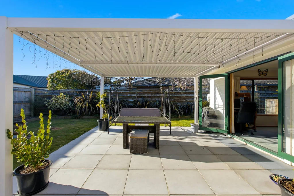 Hilltop 3 Bedroom Owners are retiring and ready to sell!