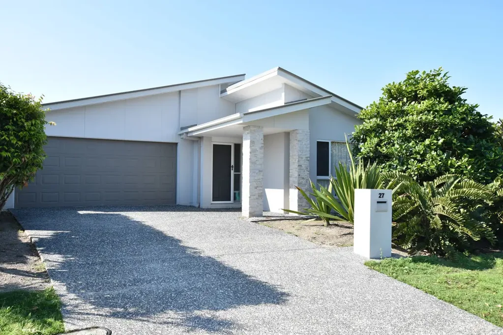 Warner 4 Bedroom CALLING ALL ASUTE INVESTORS � SECURED LEASE TO 2027