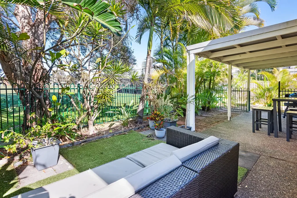Paradise Point 2 Slaapkamer 'Low-maintenance Parkside Privacy'  - A True Hidden Gem walk to Everything!