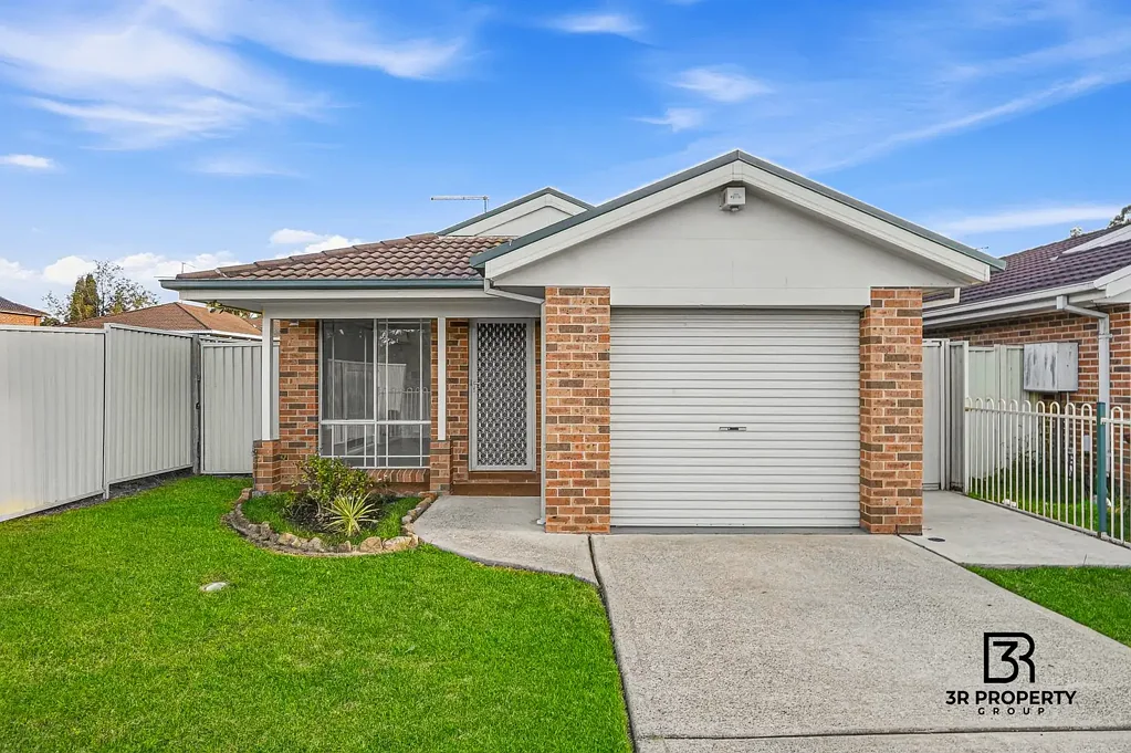 Rooty Hill 3બેડરૂમ STYLISH FAMILY HOME WITH SWIMMING POOL!