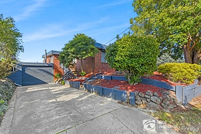 Blind Bight 6 Slaapkamer Coastal Charm with Bay Views & Room for the Whole Family