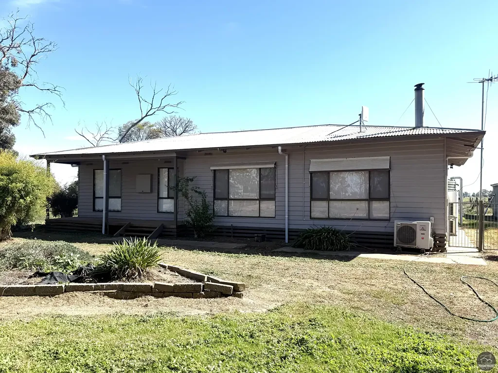 Spacious Country Living with Modern Comforts & Convenient Location