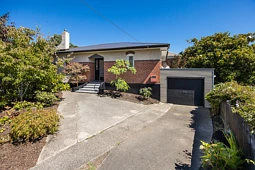 47 Hazel Avenue, Caversham