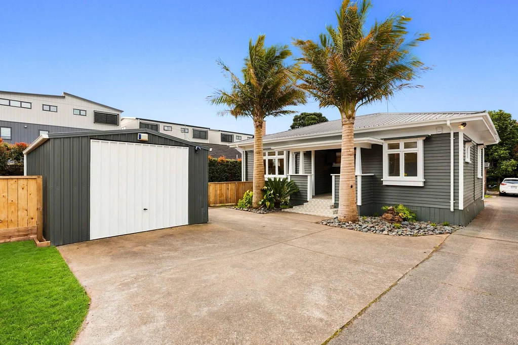 Mount Wellington 3房 Character, Quality & Central living