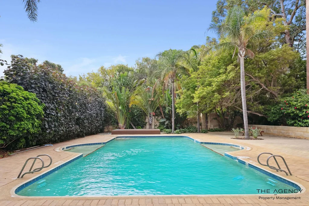 2-Bedroom Apartment in Prime Mosman Park