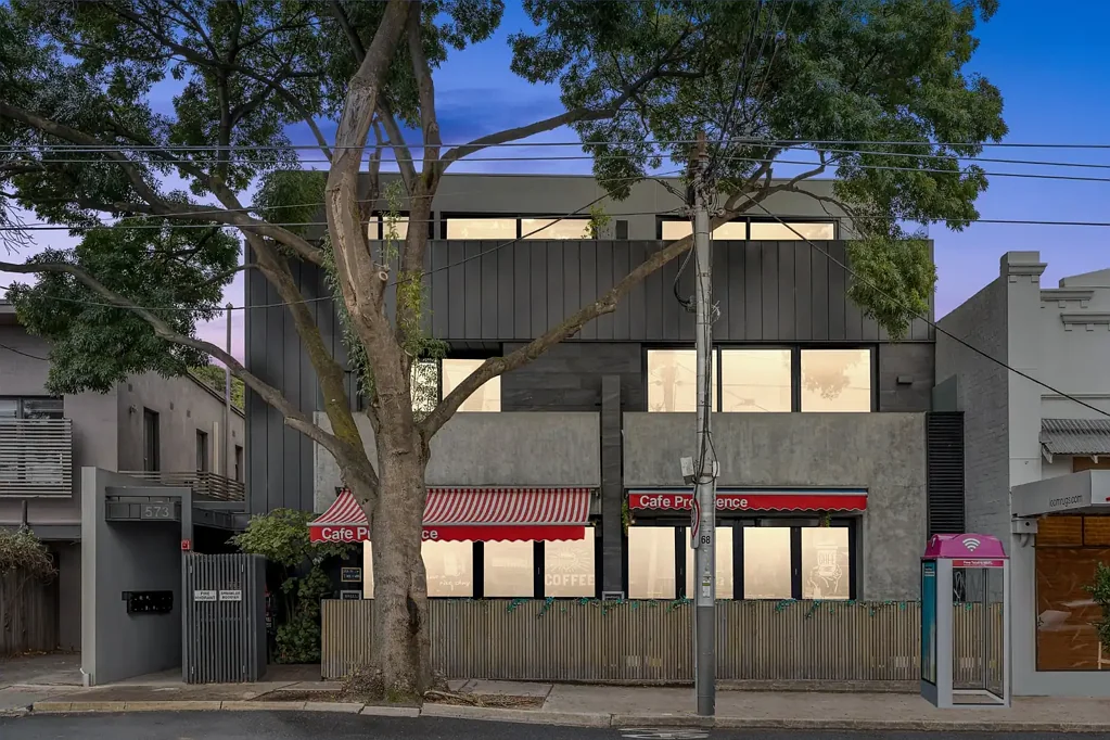 Prahran 2ਬੈੱਡਰੂਮ Designer ground floor apartment in leafy central location.