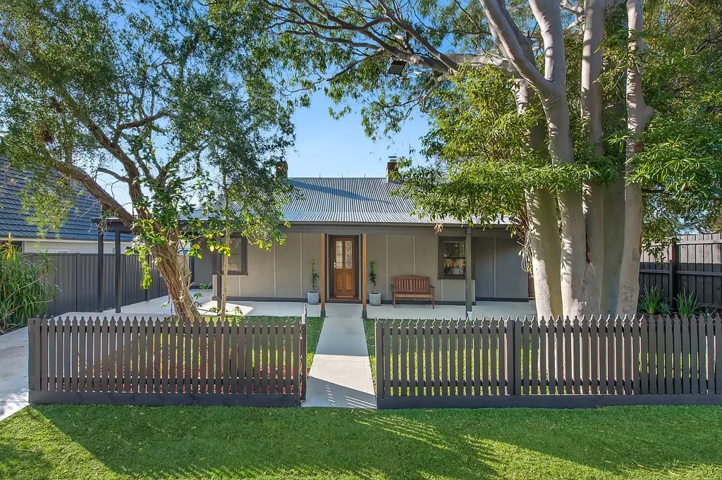Frankston South 3 Bedroom Timeless Character In The Frankston High School Zone