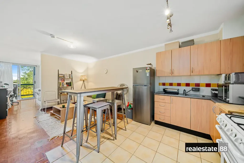 Mount Lawley 1 Bedroom Parkside Studio Living with Unbeatable Inner-City Convenience
