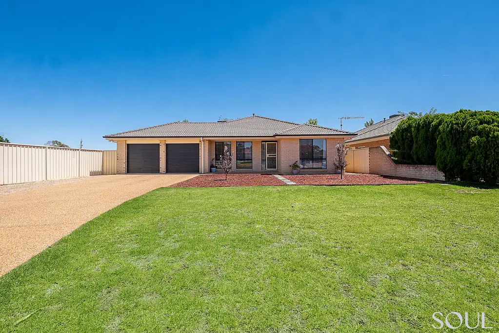 33 Dickson Road, Griffith, NSW 2680