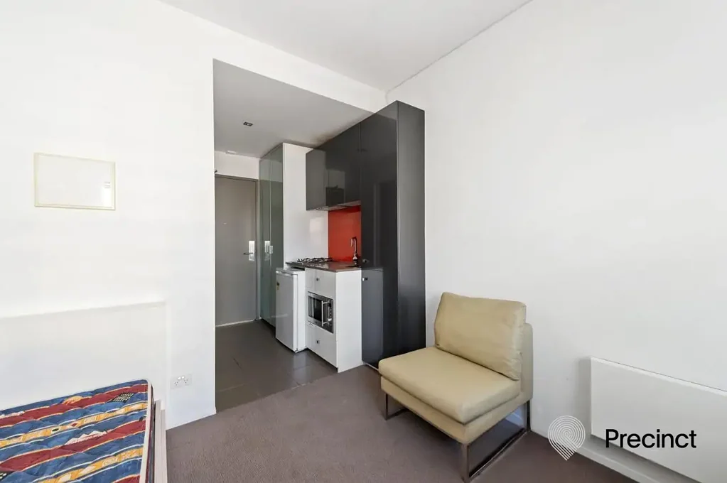 Fully Furnished Student Studio in Prime Carlton Location