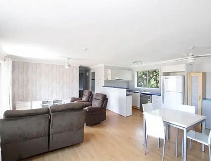 7/164 Frank Street, Labrador, QLD 4215, 2房, 1浴, 整租排房