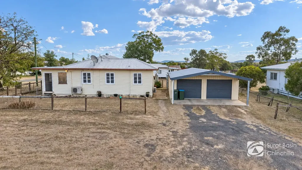 Taroom 4 Bedroom Big Block, Big Garage, Big Potential – 1,012m²