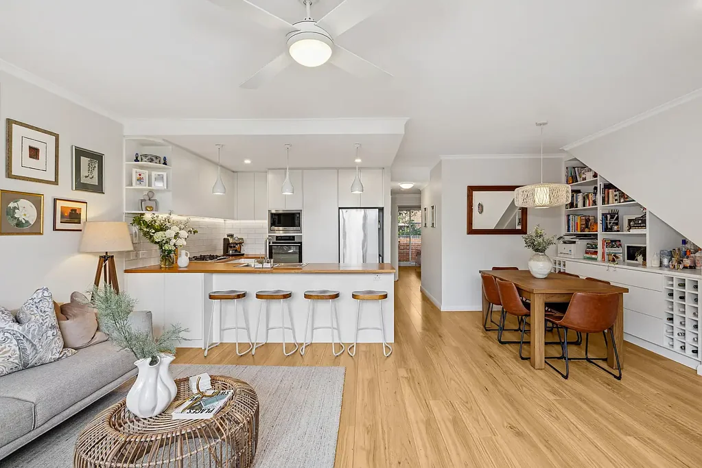 Naremburn 2Phòng ngủ Renovated lifestyle haven just moments to village heart