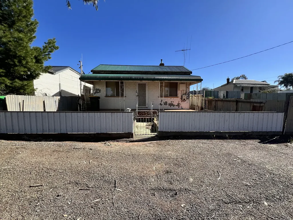 Broken Hill 2 Bedroom Renovate Me!