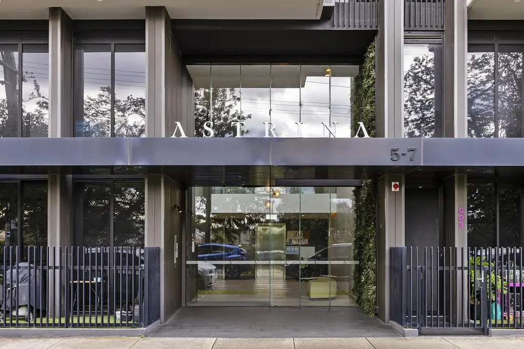 Box Hill 1Kwarto Stylish Box Hill Living with Exceptional Convenience