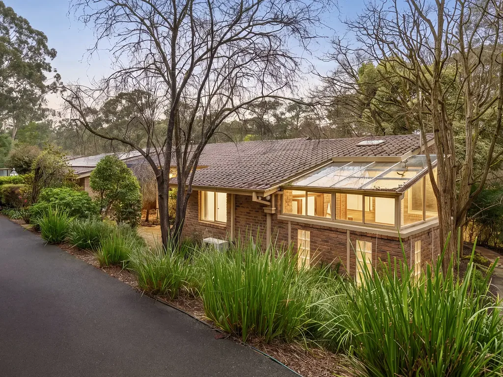 Donvale 5 Slaapkamer Family Living Meets Tranquility on Three Private Acres