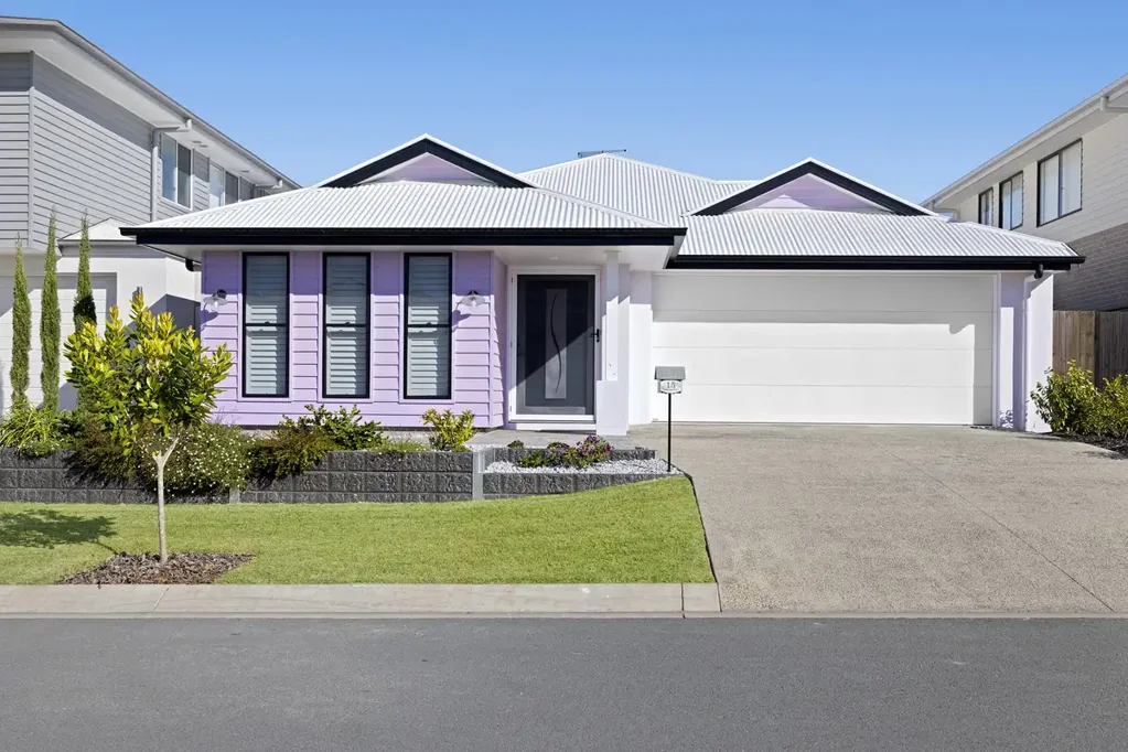 Banya 3 Bedroom Space, Style & Serenity + Plenty of Personality!