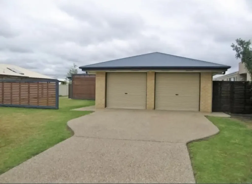 18 Mayfair Drive, Emerald, QLD 4720
