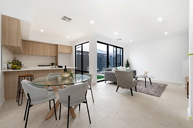 Hillcrest 3房  Brand New Townhouse Offering Modern Style & Convenience!