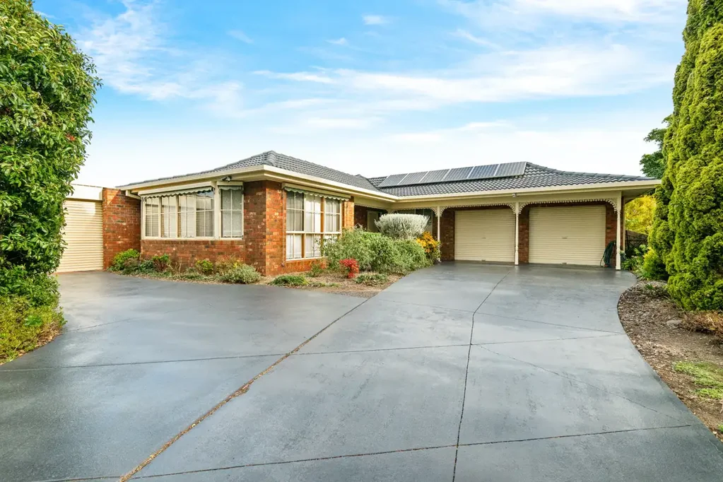 Hamlyn Heights 4 Slaapkamer Priced To Sell - Great Position 730m2