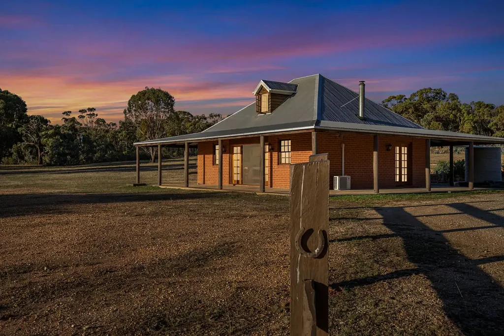 Avoca  A Unique Lifestyle or Business Opportunity – “Forest Gate Estate”