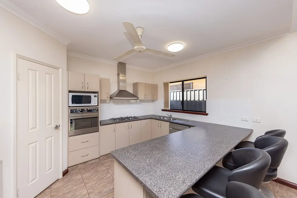 5 Brolga Meander, Nickol, WA 6714
