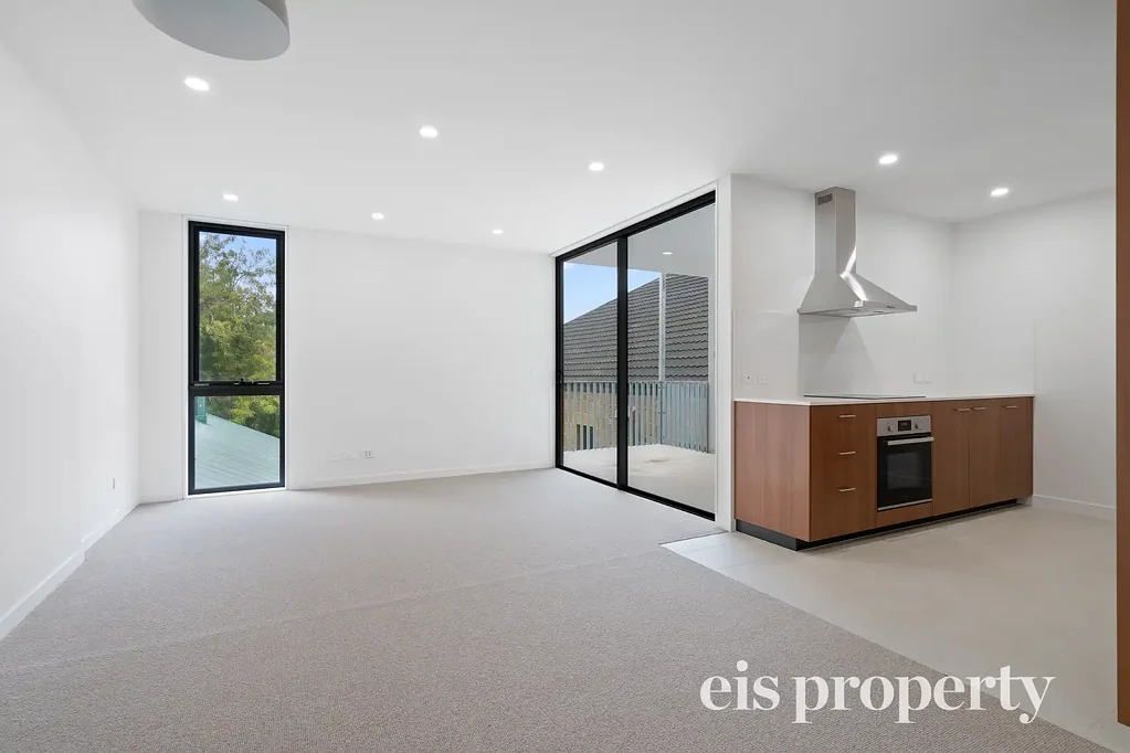 Two Bedroom Apartment On City Fringe