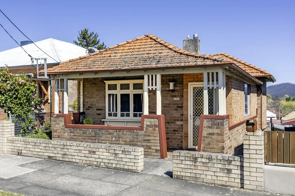 Charming 2-Bedroom Home in Lithgow